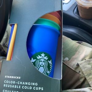 starbucks color changing cups